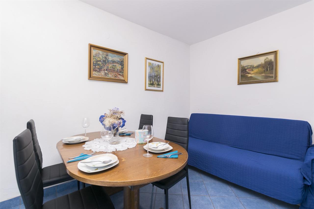 Apartments Irena Tkon Exterior foto